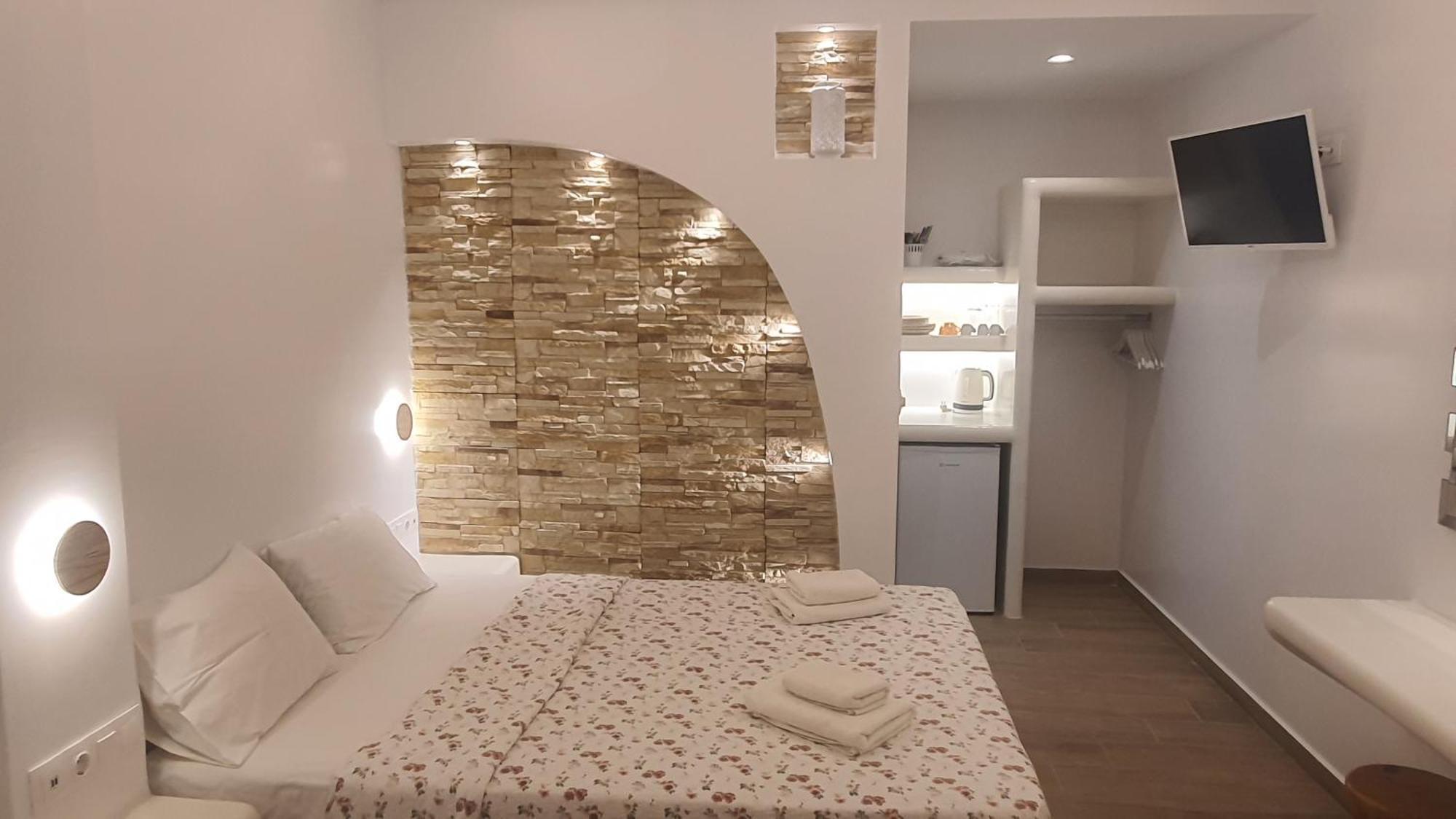 Augusta Studios & Apartments Науса Экстерьер фото