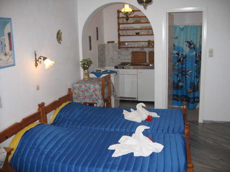 Augusta Studios & Apartments Науса Экстерьер фото